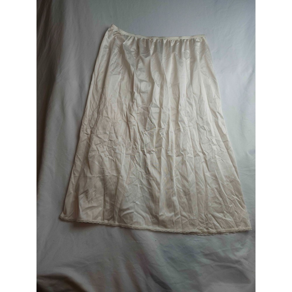 Vintage 90s Vassarette Half Slip Skirt L Beige Lace Trim Coquette Whimsigoth